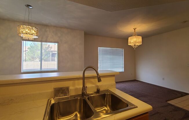 2 beds, 2 baths, $1,300, Unit # 280