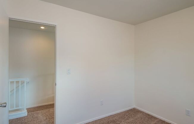 4 beds, 2.5 baths, $2,250