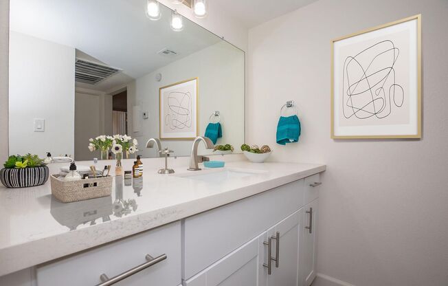 1 bed, 1 bath, 600 sqft, $1,199, Unit HIDDENV-214