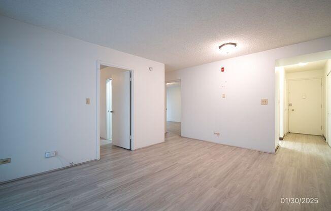 2 bedroom/2 bath/1 parking in Coral Terrace