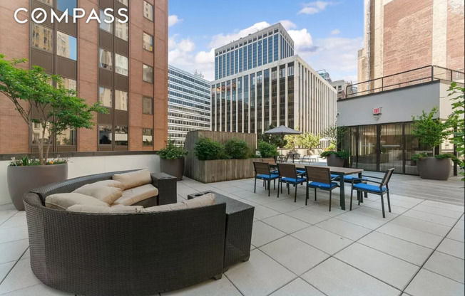 2 beds, 2 baths, 630 sqft, $6,000, Unit 208