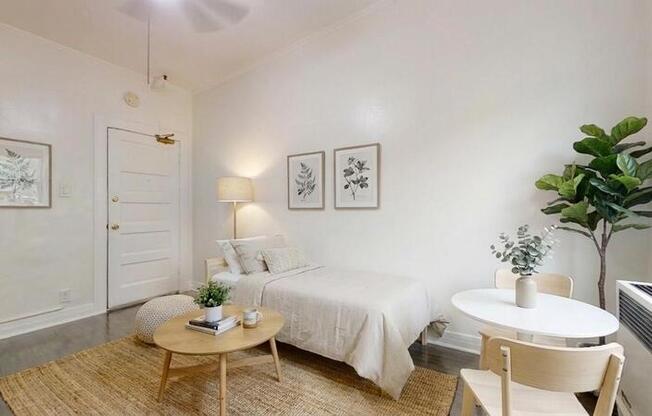 647 W. 18th Street - 109