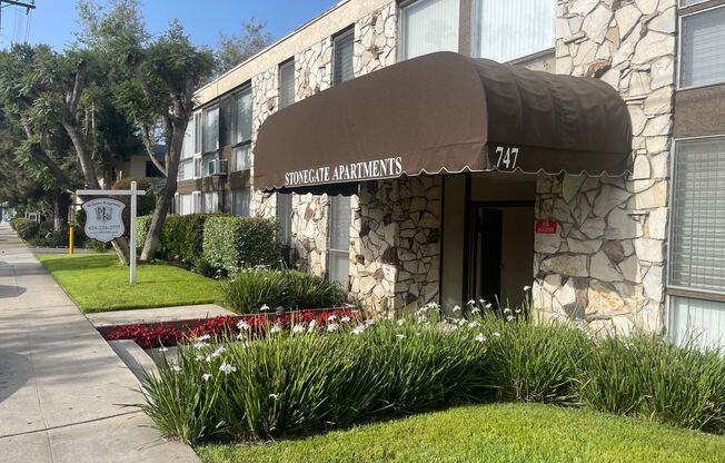 1 bed, 1 bath, 610 sqft, $1,850, Unit Unit 06