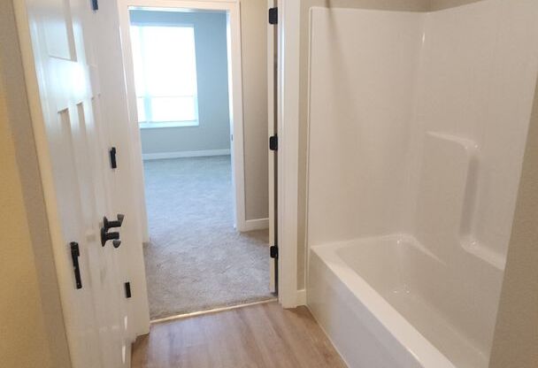 1 bed, 1 bath, 783 sqft, $1,495, Unit 880-212