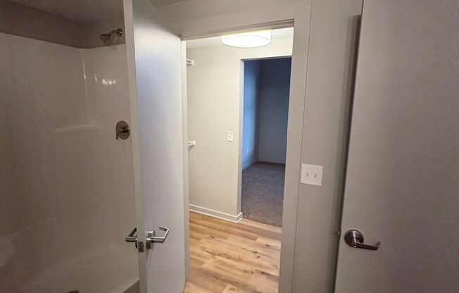 2 beds, 2 baths, 970 sqft, $1,495, Unit Unit 216