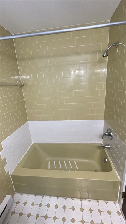 2 beds, 2 baths, 1,093 sqft, $2,400, Unit 613