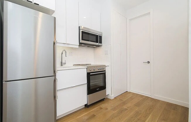 1 bed, 1 bath, $4,230, Unit 3