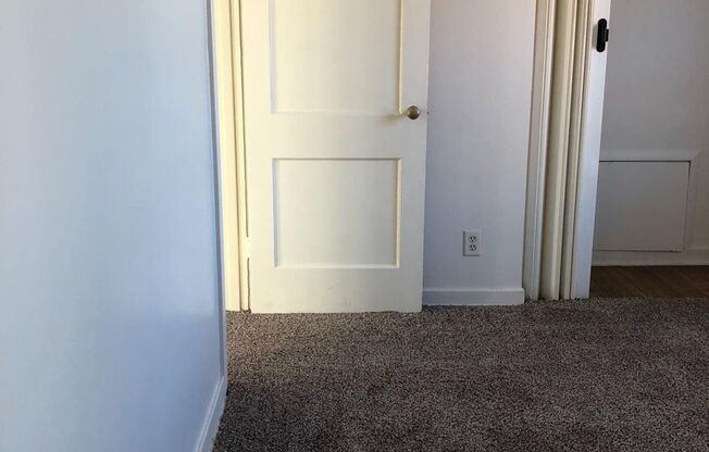 1 bed, 1 bath, 580 sqft, $655, Unit 1300-1206