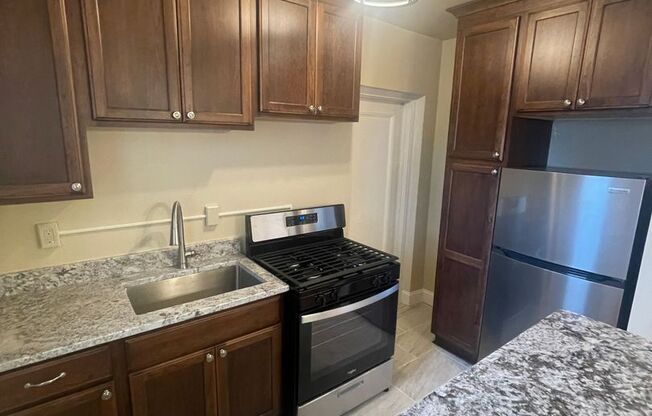 2 beds, 1 bath, 753 sqft, $1,409, Unit 208