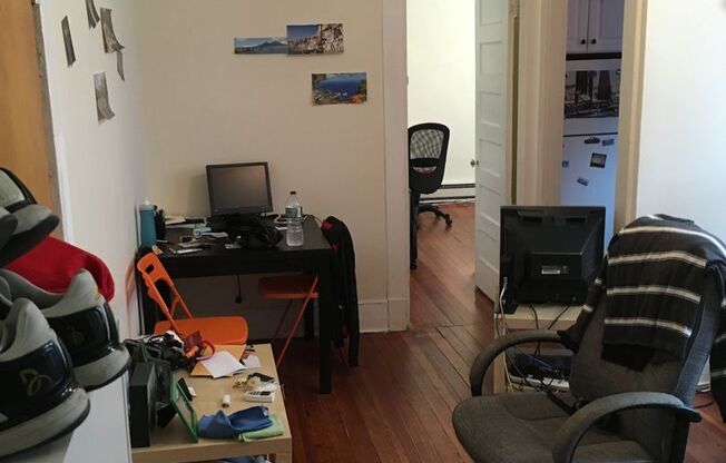 East Rock 1BR Close to Yale SOM