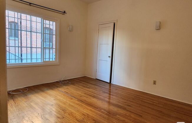 1 bed, 1 bath, 1,109 sqft, $2,300, Unit 103