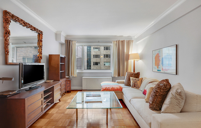 1 bed, 1 bath, $3,500, Unit 15N