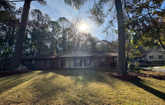 South Fulton 3 Bed 2 Bath Ranch Home!