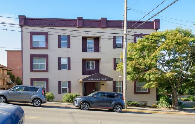 Studio, 1 bath, 334 sqft, $1,250, Unit 407