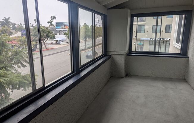 Studio, 1 bath, 370 sqft, $2,000, Unit #11