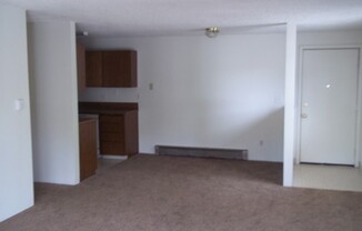 2 beds, 1 bath, $1,150, Unit 950-8