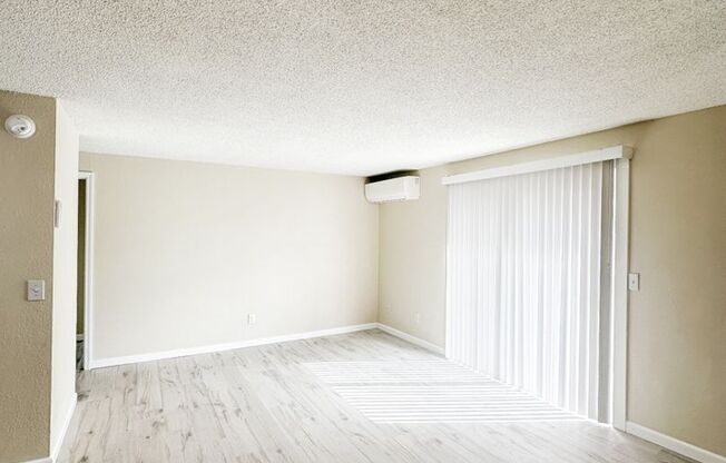 2 beds, 1 bath, 788 sqft, $1,300, Unit 1899F