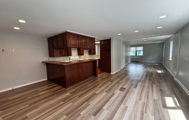 1 bed, 1 bath, 750 sqft, $1,499, Unit 6236 Fifth Ave. #205C