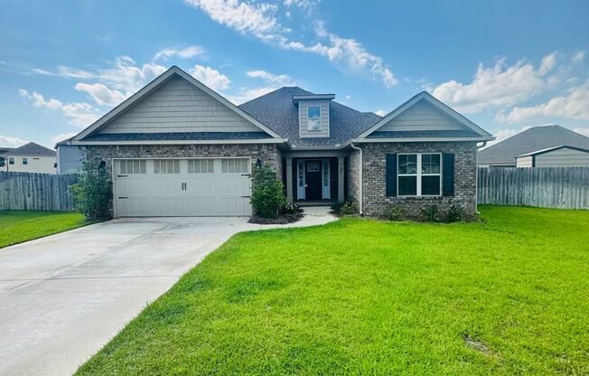 Full Brick 4 bedroom - Great location