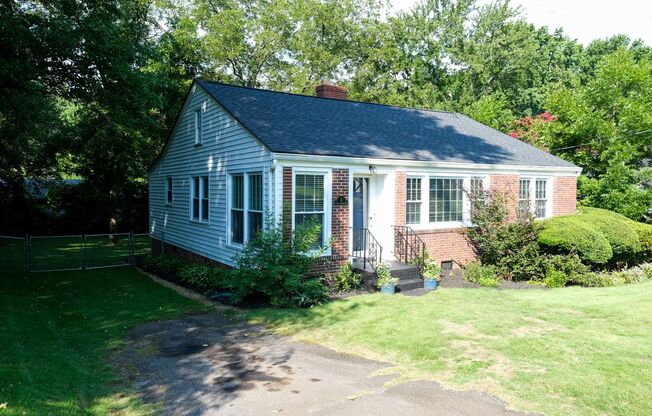 3 bedroom, 1.5 bath house with fenced backyard!