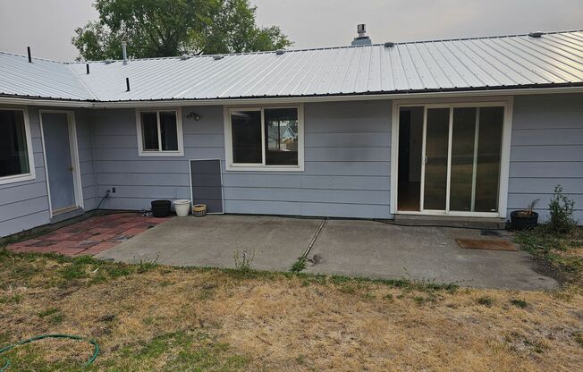 208 Aquarius Way, La Grande, Oregon 97850
