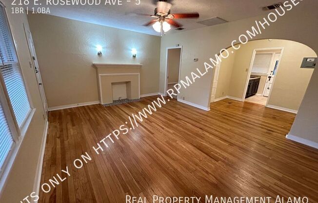 218 E ROSEWOOD AVE