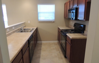 2 beds, 2 baths, $1,900