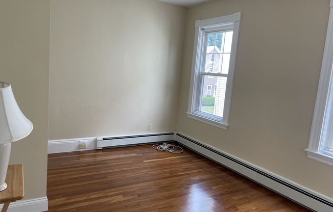 5 BROWN AVE