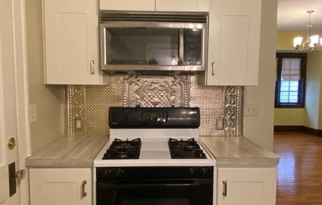 1 bed, 1 bath, $1,150, Unit 2028