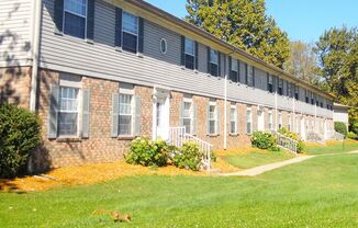 Lakeside at Walnut Hills.