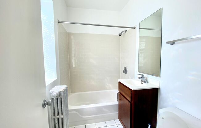 Studio, 1 bath, 400 sqft, $1,200, Unit 4756-210