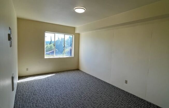 1 bed, 1 bath, 548 sqft, $1,279, Unit 404B