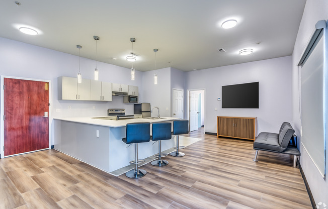 1 bed, 1 bath, $1,450