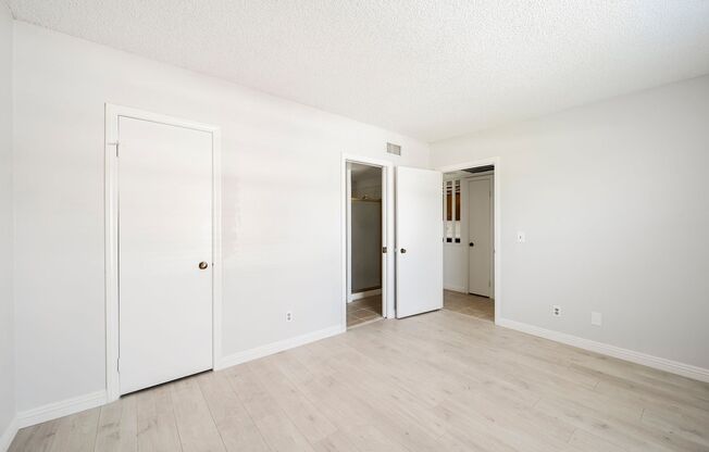 2 beds, 2 baths, $1,200