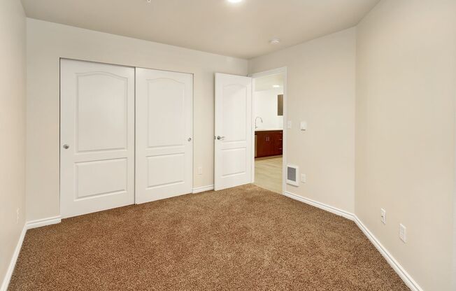 3 beds, 2 baths, 1,191 sqft, $2,100, Unit 8874-203