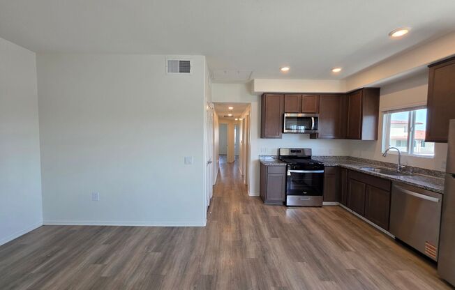 3 beds, 2 baths, 1,063 sqft, $3,295, Unit 126-305
