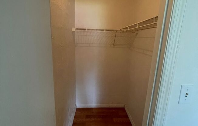 2 Bedroom 2 Bath Apartment Home *** Limited time special***