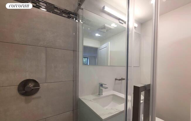 1 bed, 1 bath, $5,500, Unit 6F