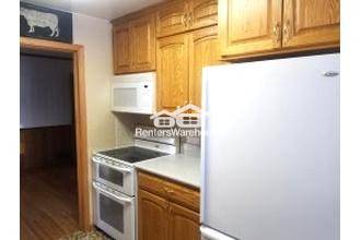 984 SHRYER AVE W