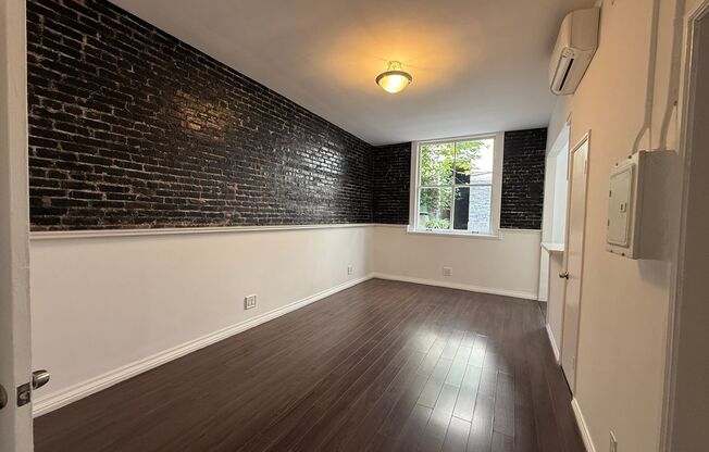 Studio, 1 bath, 400 sqft, $1,450, Unit I105