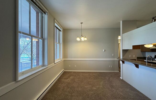 1 bed, 1 bath, 617 sqft, $1,275, Unit 1111