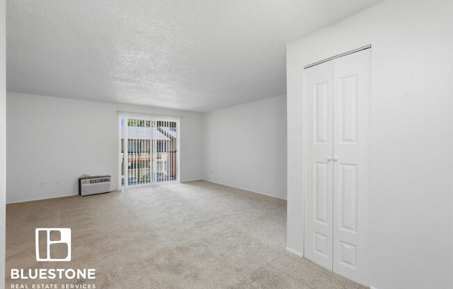 1 bed, 1 bath, 700 sqft, $1,175, Unit 30