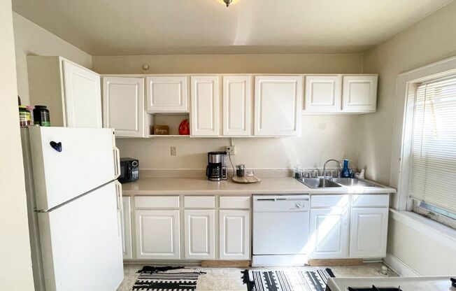 1 bed, 1 bath, $1,015, Unit 7