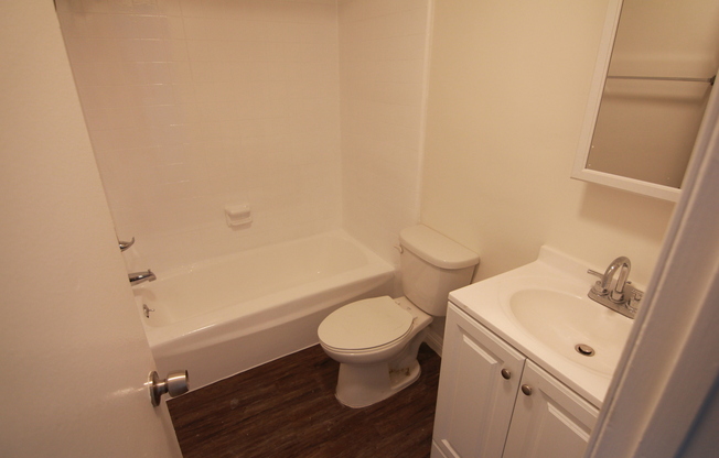 Studio, 1 bath, 495 sqft, $1,595