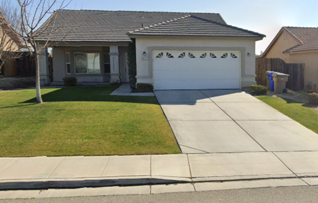 BEAUTIFUL 3 BEDROOM SINGLE FAMILY HOME