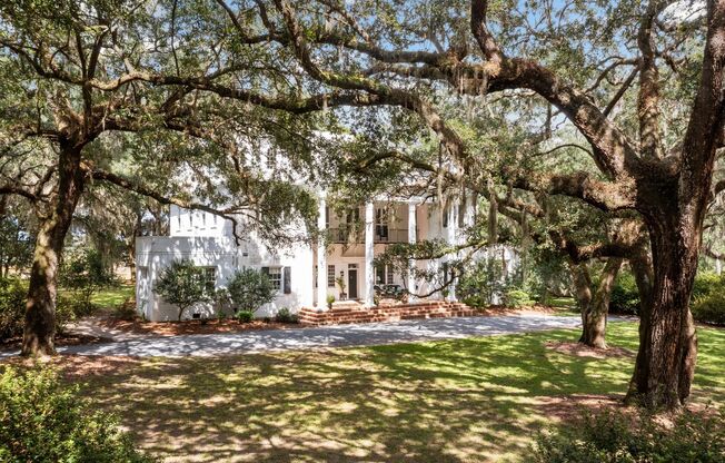 Sprawling Furnished Estate Home on the Ashley River