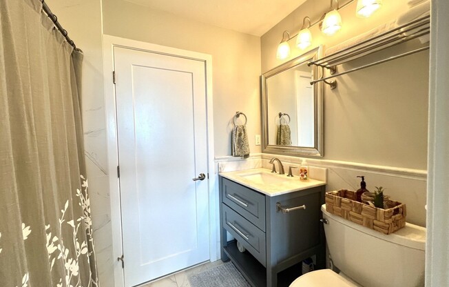 1 bed, 1 bath, 857 sqft, $3,400, Unit 5-5S