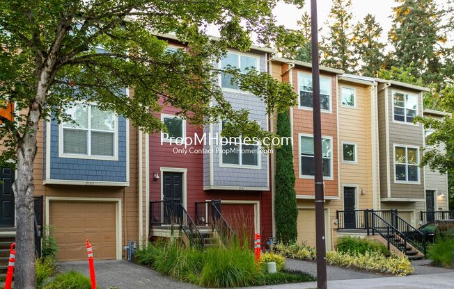 Spacious Townhome in Tanasbourne!