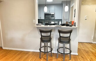 1270 E 51 ST
