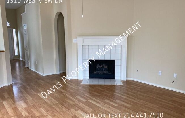 1310 WESTVIEW DR